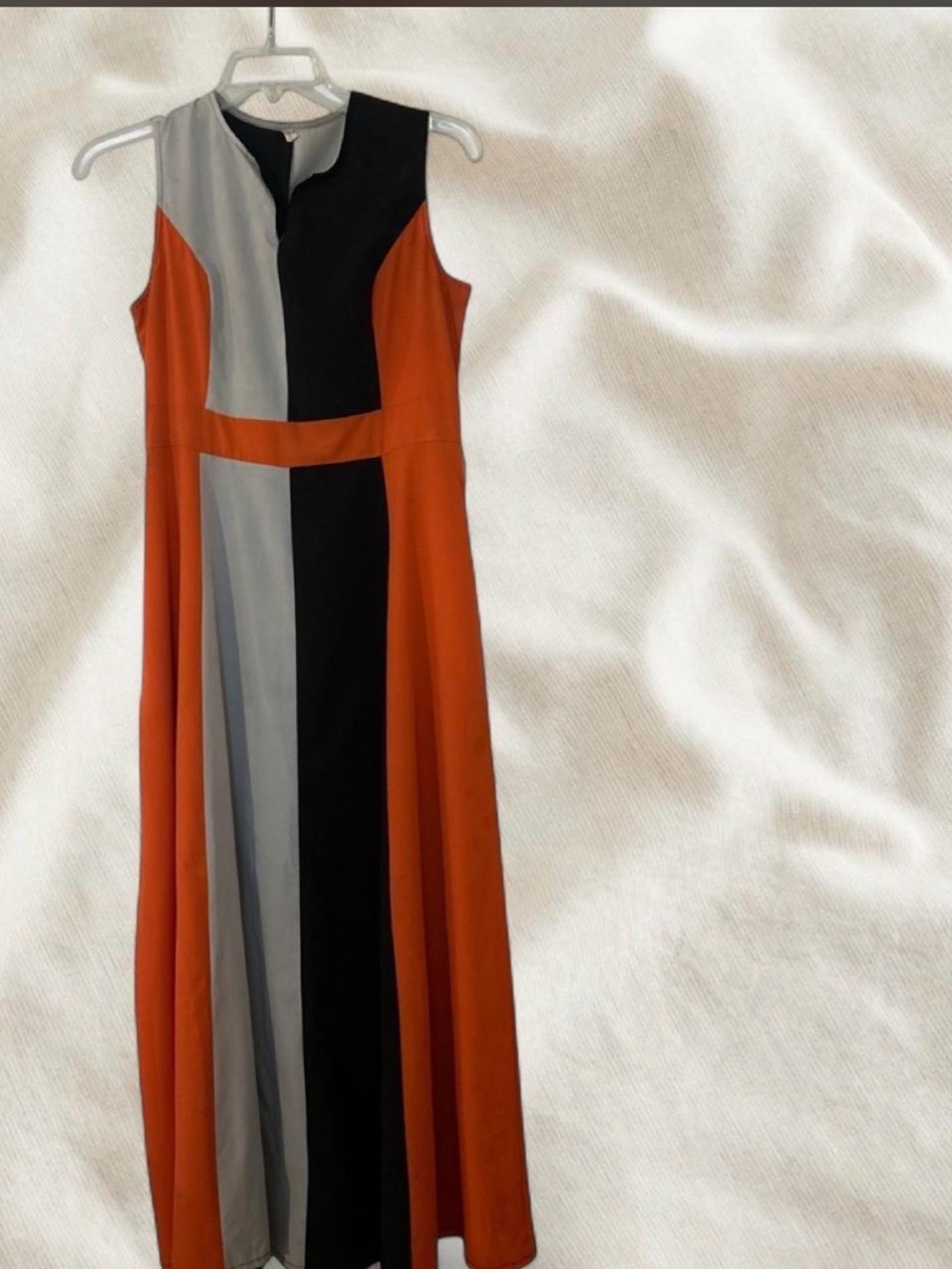Sleeveless Colorblock Maxi Dress in Rust, Black & Gray